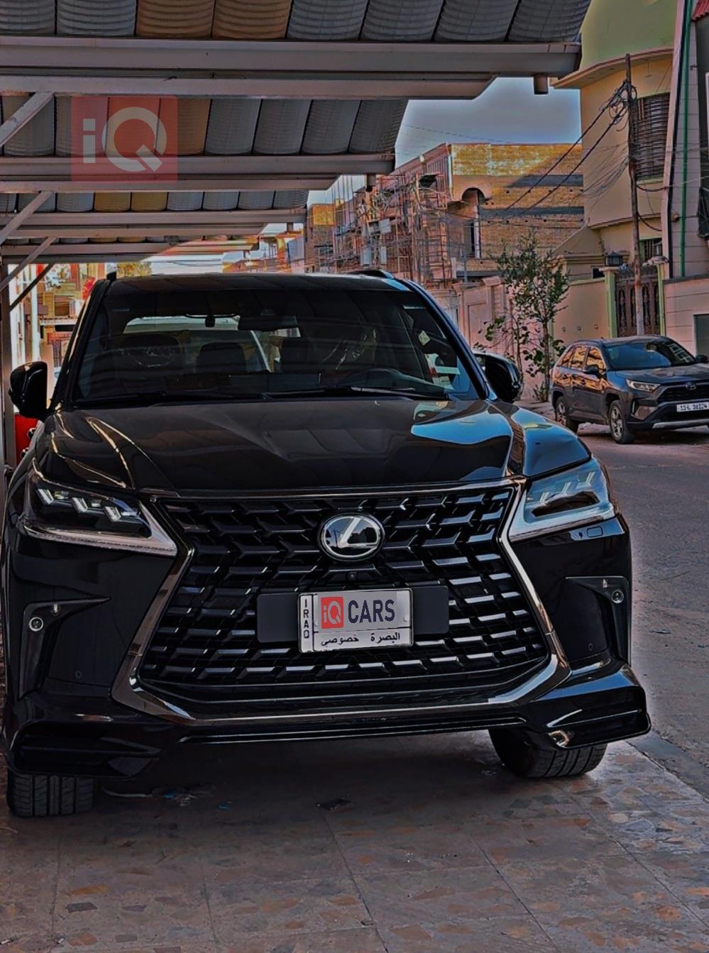 لكزس للبيع في العراق